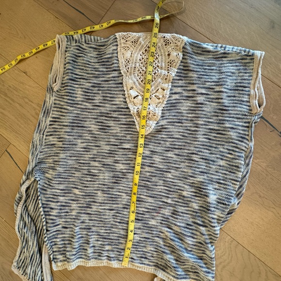 Knox and Rose Knit Topper Wrap Bohemian Coverup Denim and Cream with Lace Design - Picture 4 of 6